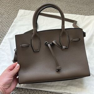 Elegant Brown Leather Handbag
